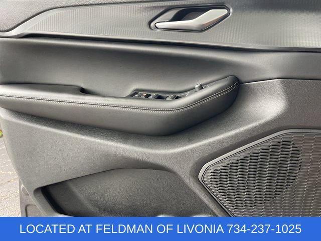 Used 2023 Jeep Grand Cherokee L Laredo AWD/4WD image 22