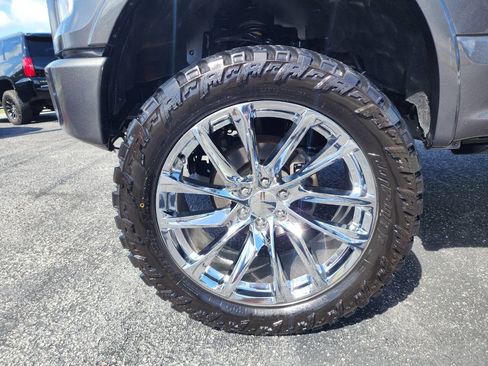 Used 2015 Ford F150 Platinum w/ Max Trailer Tow Package image 10