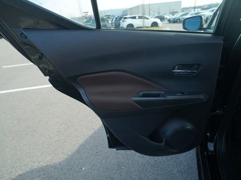 Used 2024 Nissan Kicks SR image 15