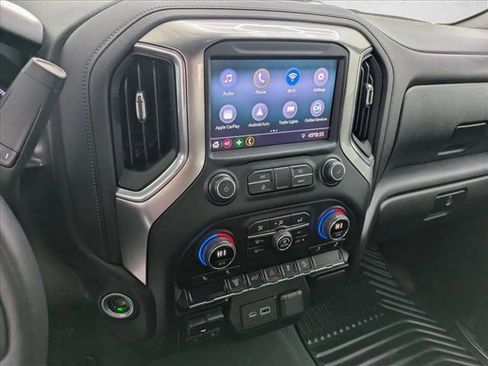 Used 2022 Chevrolet Silverado 2500 LT w/ Convenience Package image 11