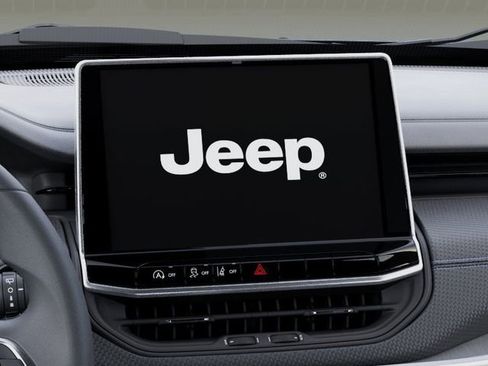 New 2026 Jeep Compass Latitude AWD/4WD image 18