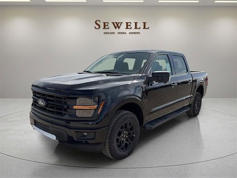 New 2025 Ford F150 XLT w/ Equipment Group 302A MID image 1