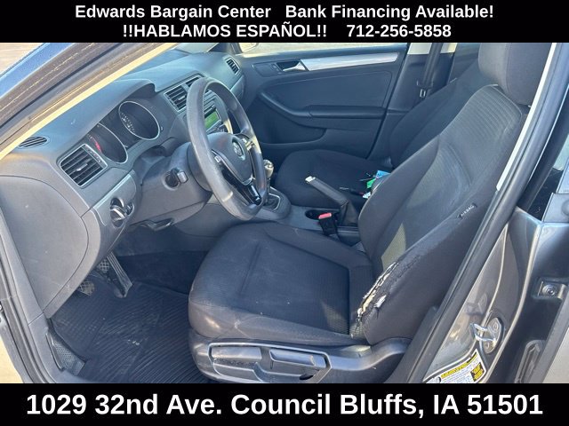 Used 2015 Volkswagen Jetta SE FWD image 12