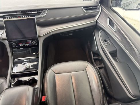 Used 2021 Jeep Grand Cherokee L Limited RWD image 27