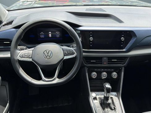 Used 2023 Volkswagen Taos SE w/ Panoramic Sunroof Package AWD/4WD image 28