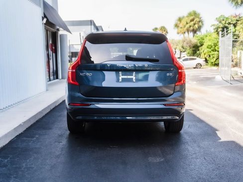 Used 2023 Volvo XC90 B5 Core AWD/4WD image 9