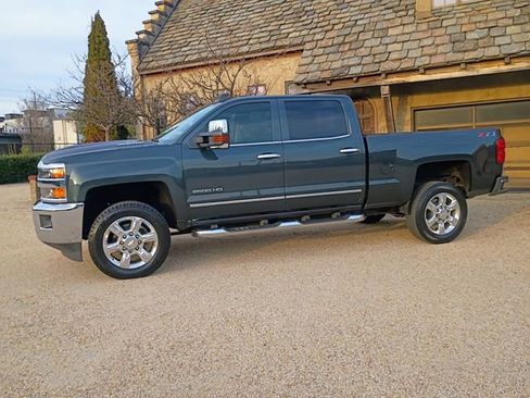 Used 2018 Chevrolet Silverado 2500 LTZ w/ Duramax Plus Package image 10