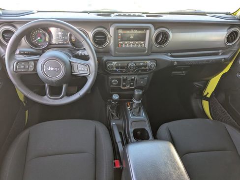 Used 2023 Jeep Wrangler Unlimited w/ Convenience Group AWD/4WD image 31