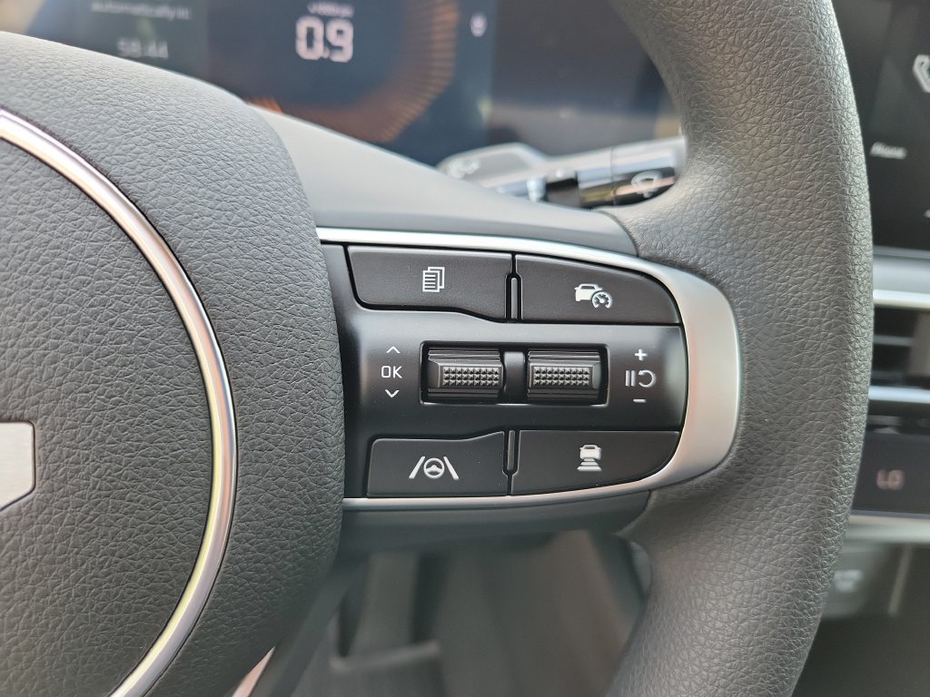 New 2026 Kia K5 LXS FWD image 22
