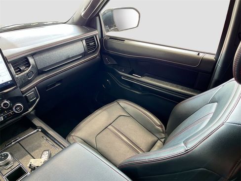 Used 2024 Ford Expedition Max Limited image 24