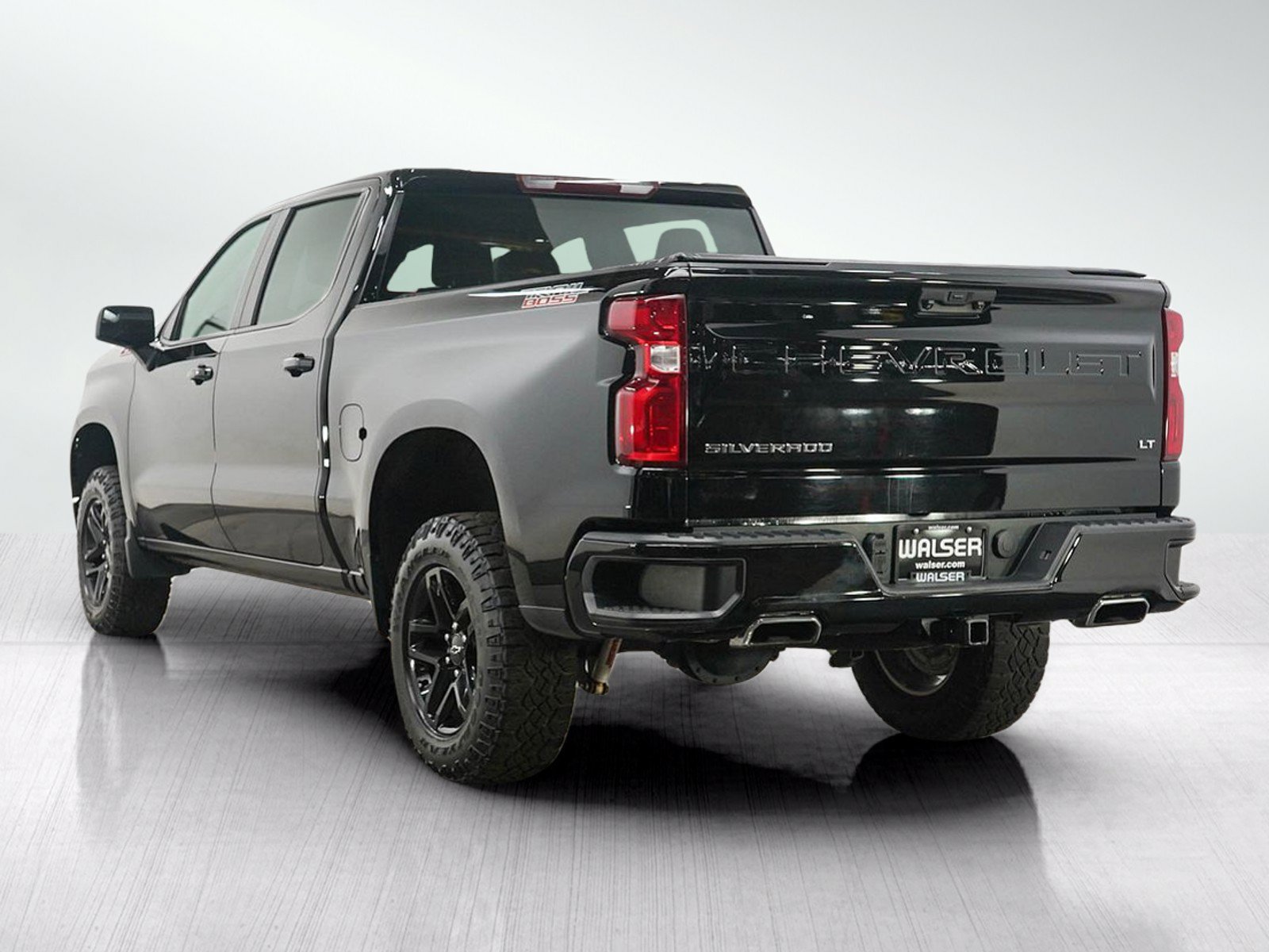 Used 2022 Chevrolet Silverado 1500 LT Trail Boss w/ Protection Package AWD/4WD image 3
