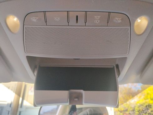 Used 2017 Nissan Murano S image 23