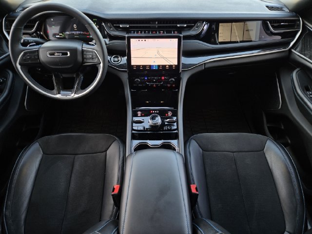 Certified 2023 Jeep Grand Cherokee Trailhawk w/ Luxury Tech Group III AWD/4WD image 27
