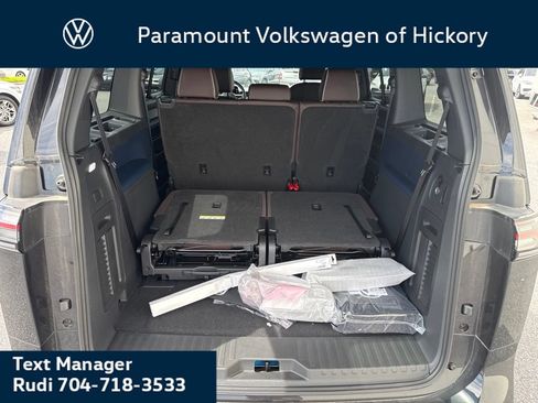 New 2025 Volkswagen ID. Buzz Pro S RWD image 13
