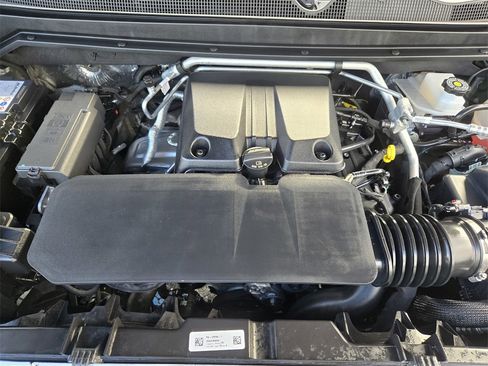 Used 2024 GMC Canyon Elevation w/ Elevation Premium Package image 25