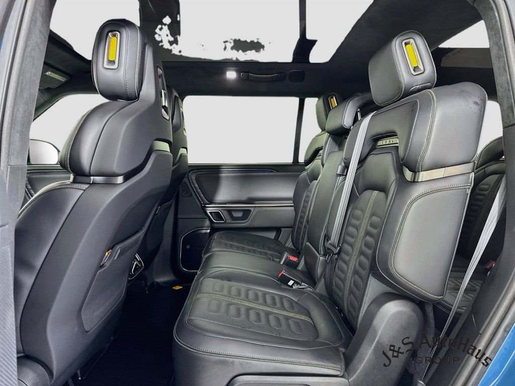 Used 2024 Rivian R1S Adventure Dual AWD/4WD image 28