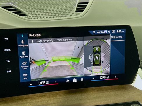 Used 2025 BMW X1 xDrive28i w/ Premium Package image 13