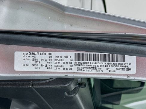 Used 2011 Jeep Liberty 70th Anniversary image 25