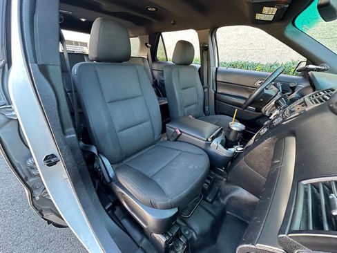Used 2016 Ford Explorer 4WD Police Interceptor image 12