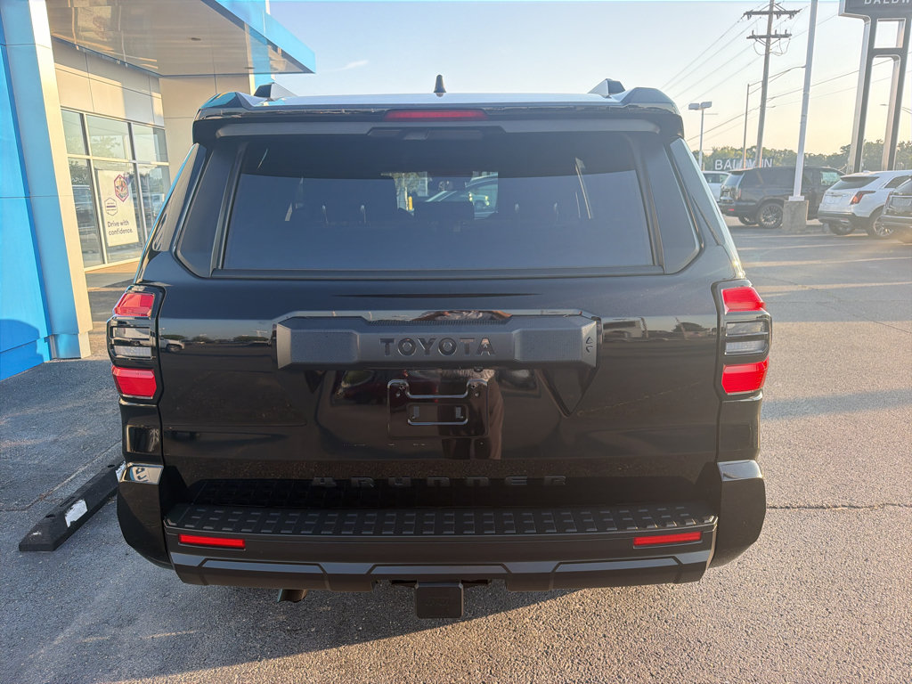 Used 2026 Toyota 4Runner SR5 AWD/4WD image 6