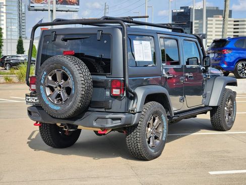 Used 2017 Jeep Wrangler Unlimited Rubicon AWD/4WD image 7