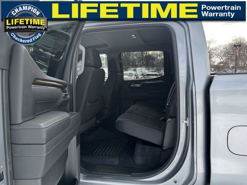 Used 2025 GMC Sierra 1500 Elevation image 26