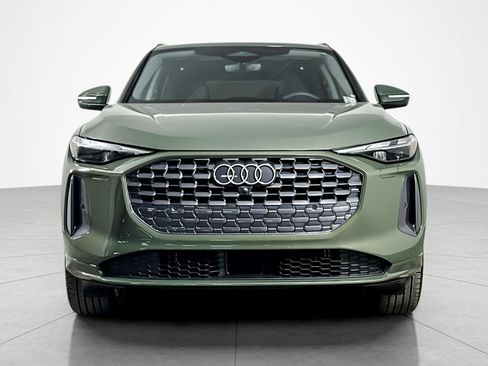 Used 2025 Audi Q5 Premium w/ 19" Wheel Package image 8