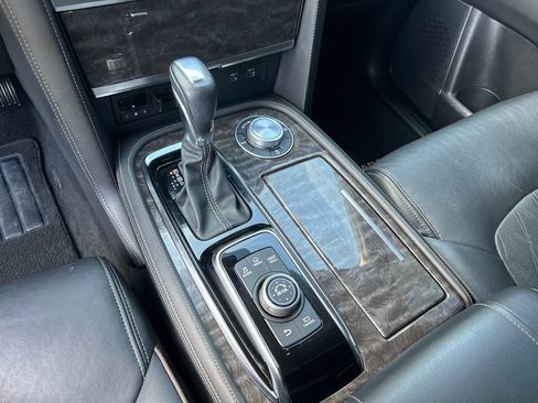 Used 2024 Nissan Armada Platinum w/ Captain's Chairs Package image 20