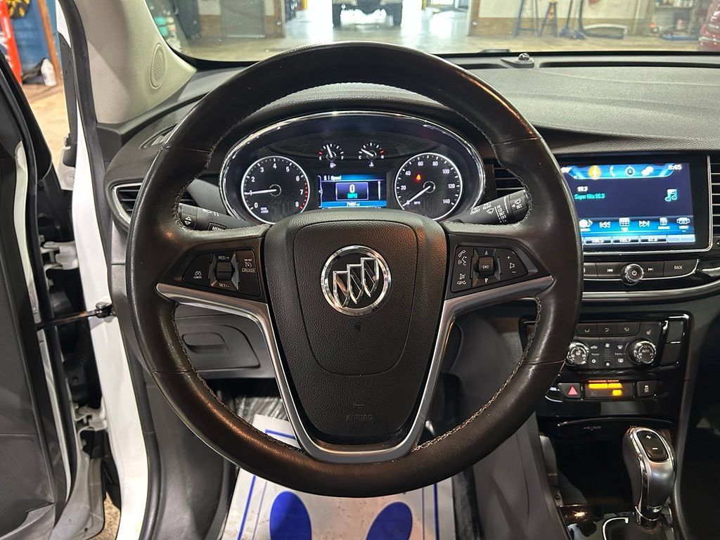Used 2020 Buick Encore Essence AWD/4WD image 22