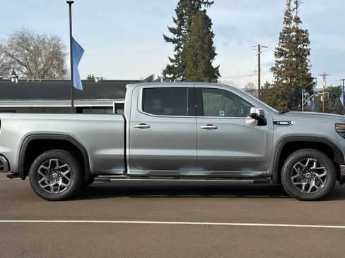 New 2026 GMC Sierra 1500 SLT w/ SLT Premium Package image 4