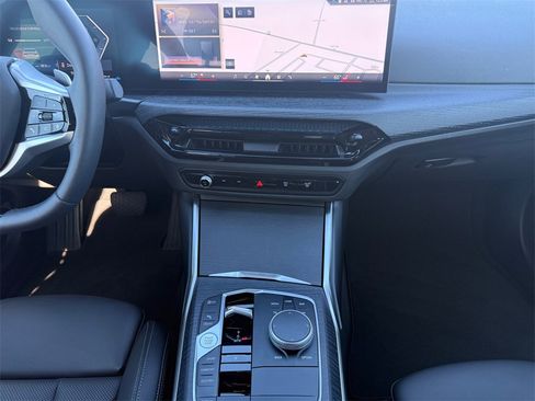 Used 2025 BMW 330i xDrive Sedan w/ Convenience Package image 11