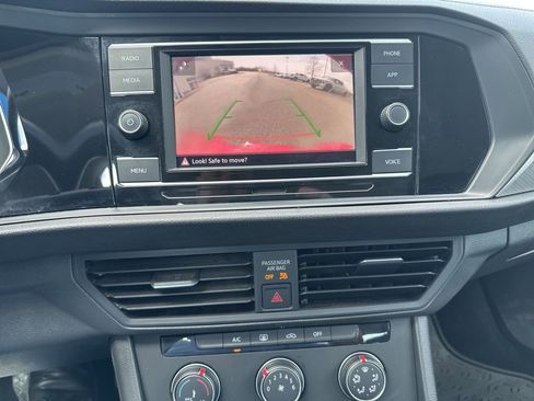 Used 2021 Volkswagen Jetta S image 9