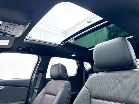 Used 2023 Chevrolet Blazer RS w/ Driver Confidence II Package image 4