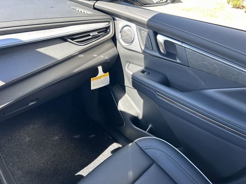 New 2026 Buick Enclave Avenir w/ Super Cruise Package image 17