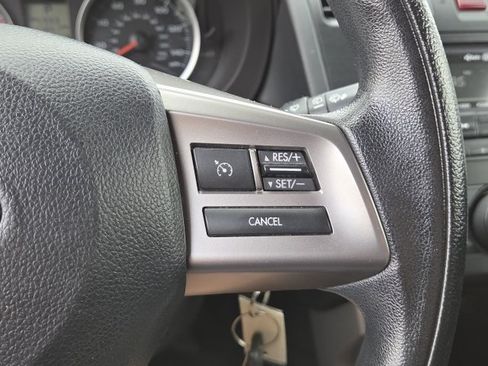 Used 2015 Subaru Forester 2.5i Premium AWD/4WD image 5