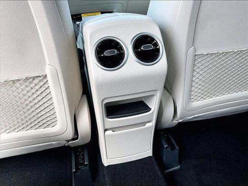 New 2026 Mercedes-Benz GLB 250 image 19