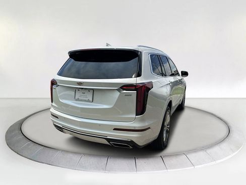 Certified 2023 Cadillac XT6 Premium Luxury image 5
