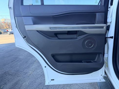 Used 2020 Ford Expedition XLT w/ Equipment Group 201A image 24