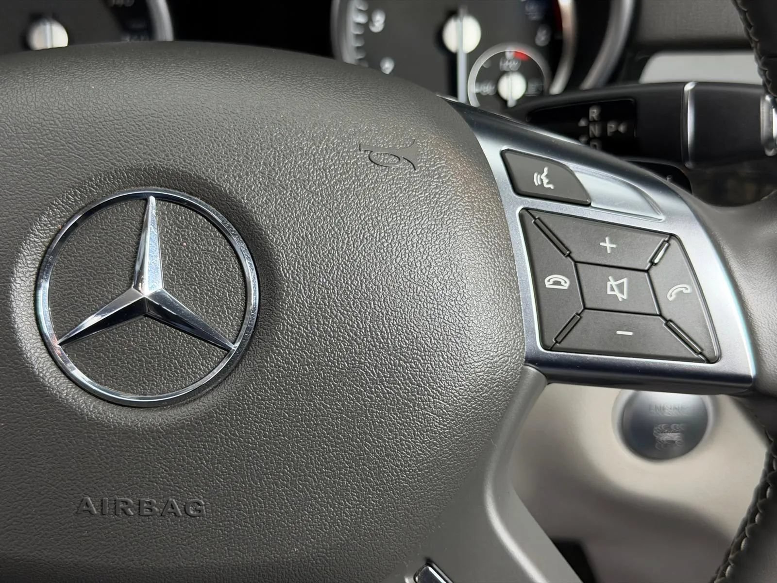Used 2015 Mercedes-Benz ML 350 4MATIC w/ Premium 1 Package image 33