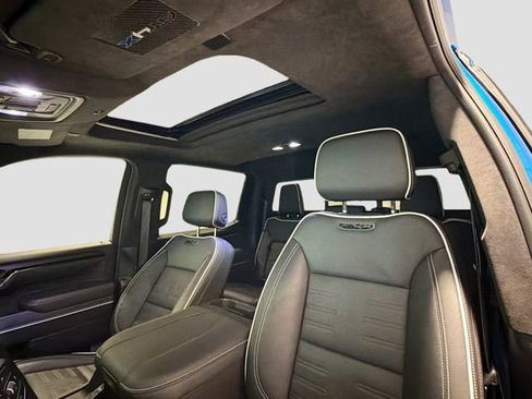 Used 2024 GMC Sierra 1500 AT4X image 22