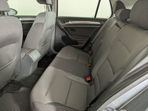 Used 2019 Volkswagen Golf S image 35