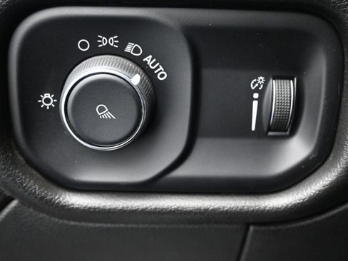 Used 2022 RAM 2500 Big Horn image 19