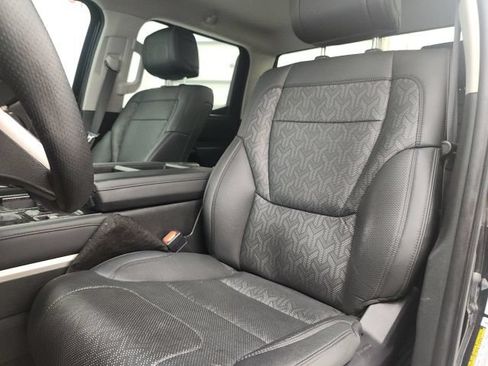 Used 2023 Toyota Tundra Limited AWD/4WD image 14