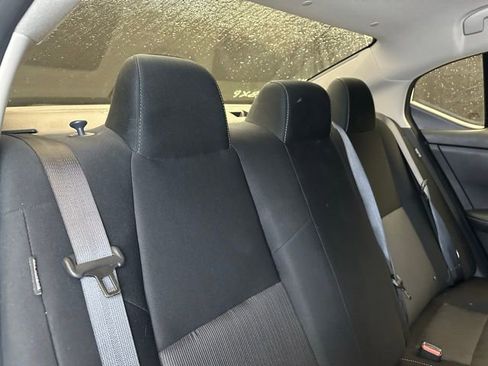 Used 2024 Nissan Sentra SV FWD image 18