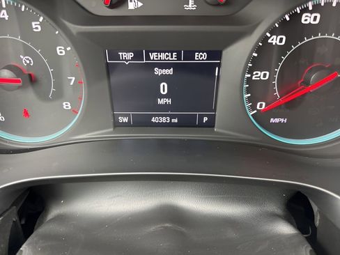 Used 2024 Chevrolet Malibu LT image 24