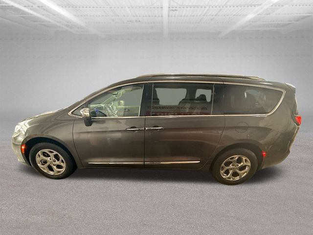 Used 2021 Chrysler Pacifica Limited w/ Premium & Safety Sphere Group AWD/4WD image 9