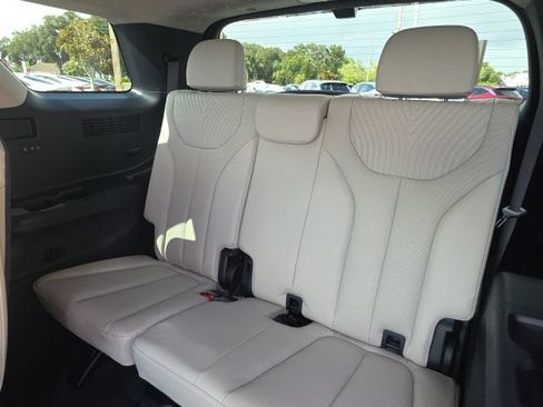 Used 2024 Hyundai Palisade Calligraphy FWD image 9