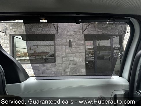 Used 2025 Toyota Sienna XLE w/ XLE Plus Package AWD/4WD image 39