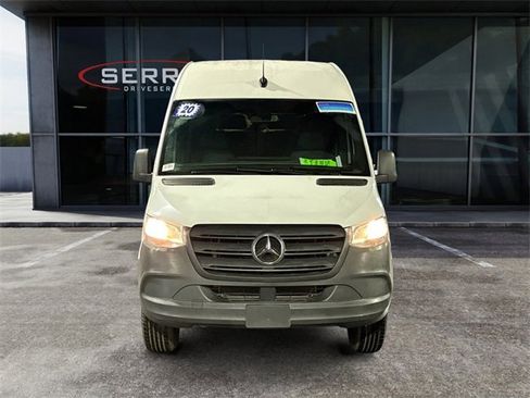Used 2020 Mercedes-Benz Sprinter 2500 image 8