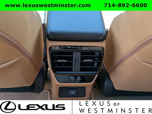 Used 2024 Lexus RZ 300e Premium image 15